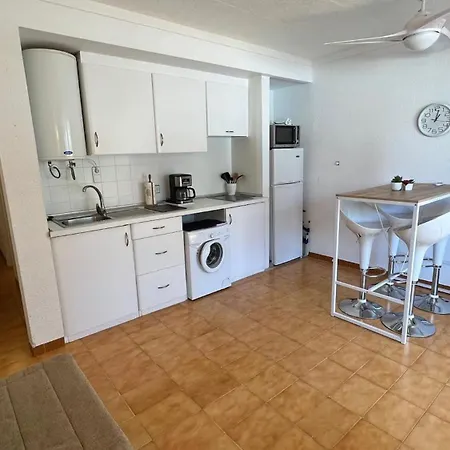 Piso Planta Baja Salida Piscina Av-03 شقة روساس