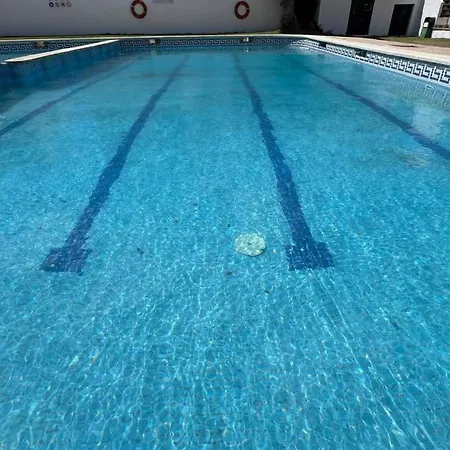 Piso Planta Baja Salida Piscina Av-03 * روساس