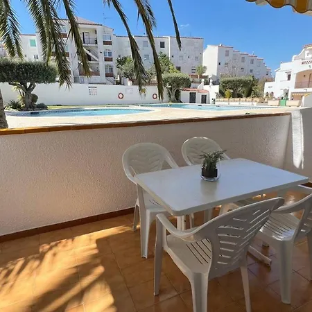 Piso Planta Baja Salida Piscina Av-03 * روساس