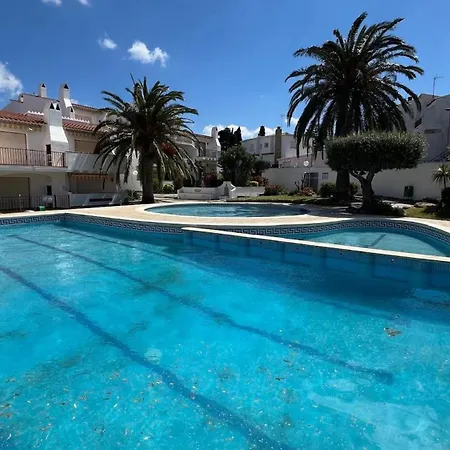 Piso Planta Baja Salida Piscina Apartment